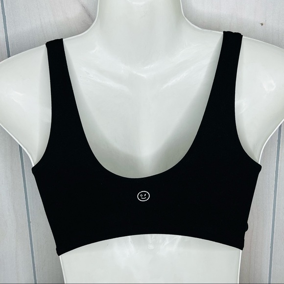 Gilly Hicks Black Recharge Wrap Bra Sports - Picture 3 of 5